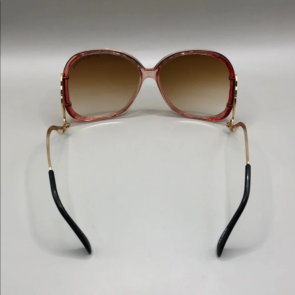 Vintage 80's oversized round curved sunglasses statement style gradient lens.
